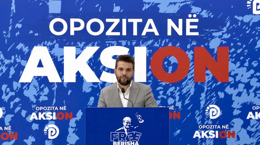 PD: Alarm për mbetjet e rrezikshme në portin e Durrësit, qytetarët të na bashkohen në protestë.