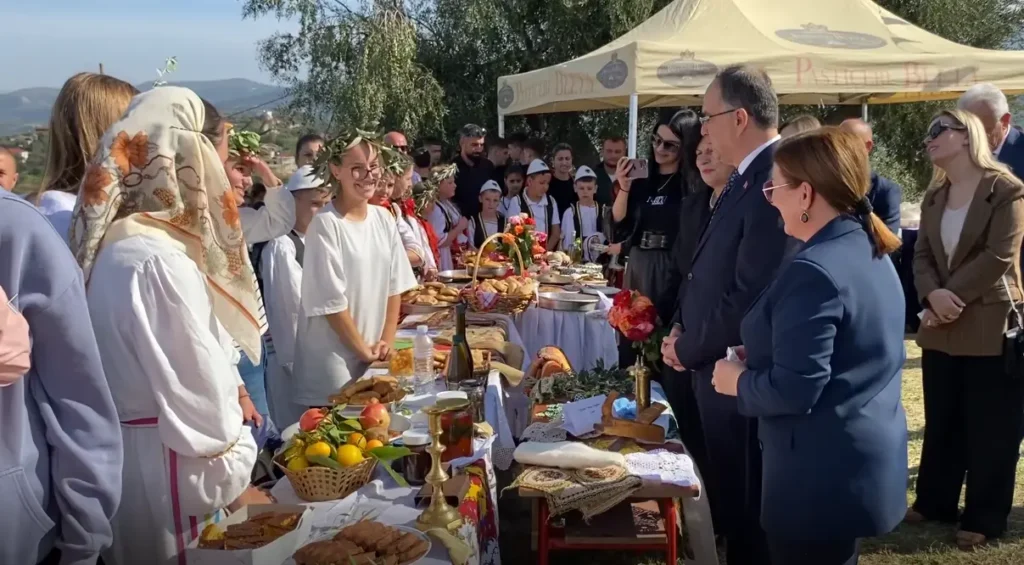 “Festa e Ullirit” në Kurjan, një gëzim i madh për të gjithë fermerët.