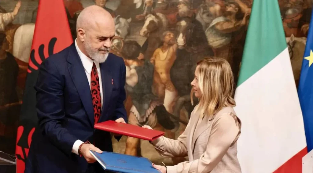 Kthimi i emigrantëve dhe pse po dështon marrëveshja Rama-Meloni.