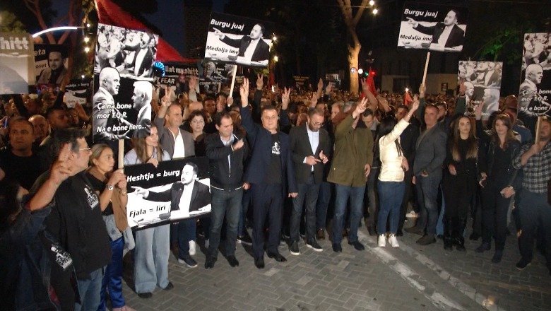 “PD paralajmëron protestë me bllokim rrugësh, Policia: Do të ketë përgjegjësi penale dhe administrative”