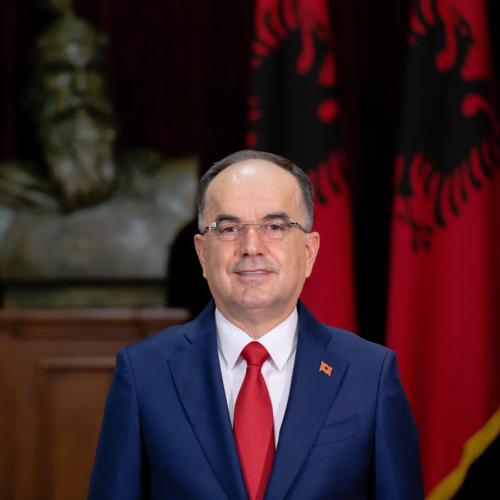Presidenti Begaj pranon letrat kredenciale të ambasadorëve të tre vendeve Presidenti Begaj pranon letrat kredenciale të ambasadorëve të tre vendeve