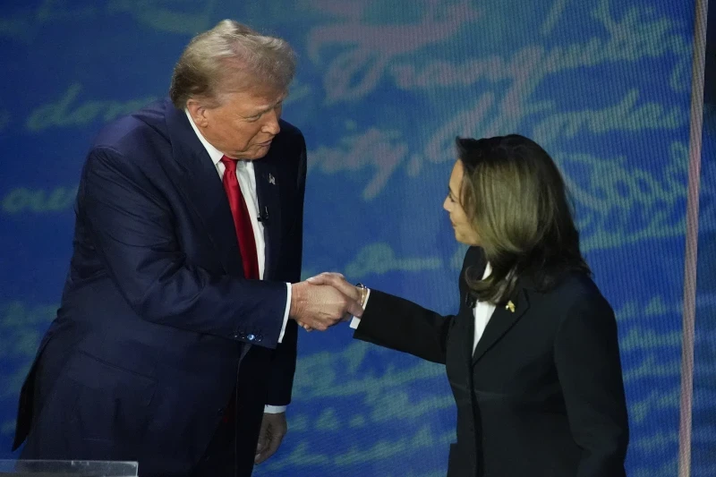 Donald Trump dhe Kamala Harris në orët e fundit para fushatës, ja ndalesat dhe takimet para zgjedhjeve.