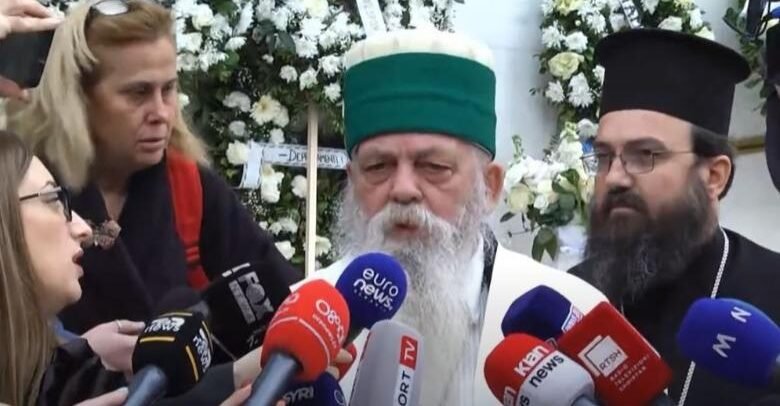 Baba Mondi nderon Kryepeshkopin Anastas: Ngriti Kishën Ortodokse Shqiptare dhe lë pas një vepër të madhe