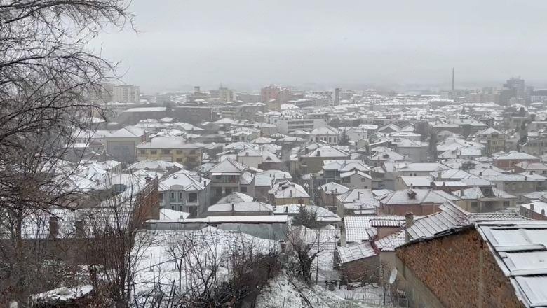 Situata e motit në Korçë: Reshje dëbore dhe temperaturat e ulëta