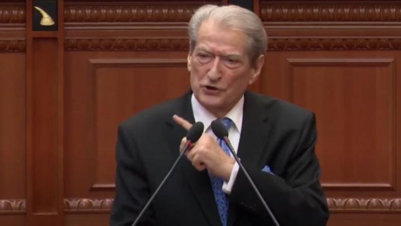 Berisha kërkon dorëheqjen e Ramës, akuzon Manjan për 500 mijë euro ryshfet nga Londra