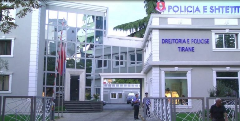Policia e Tiranës jep shpjegime për tubimin e 12 shkurtit në favor të Veliajt: “Ishte spontan dhe paqësor” Policia e Tiranës jep shpjegime për tubimin e 12 shkurtit në favor të Veliajt: “Ishte spontan dhe paqësor”