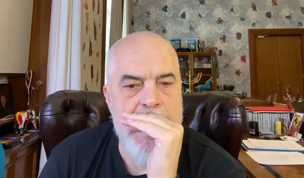 Rama i përgjigjet komentuesve për vonesën e bonusit të pranverës: “Është depozituar në Bankën e Shqipërisë, lëvrimi nis në pranverë!” Rama i përgjigjet komentuesve për vonesën e bonusit të pranverës: “Është depozituar në Bankën e Shqipërisë, lëvrimi nis në pranverë!”