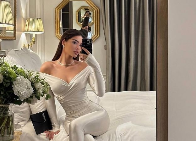 Arbenita Ismajli gjen lumturinë pas ndarjes nga Fero: Romanca e re? Arbenita Ismajli gjen lumturinë pas ndarjes nga Fero: Romanca e re?