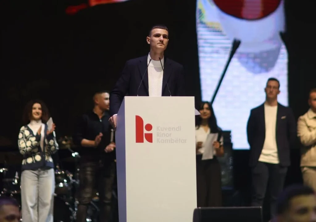 Petalja e trëndafilit, Dasho Veizaj, përgjigjet për padinë në SPAK dhe akuza të rreme Petalja e trëndafilit, Dasho Veizaj, përgjigjet për padinë në SPAK dhe akuza të rreme