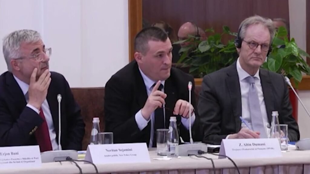 KRONIKË: DUMANI MASAT ARREST ME BURG NË RËNIE! KRONIKË: DUMANI MASAT ARREST ME BURG NË RËNIE!