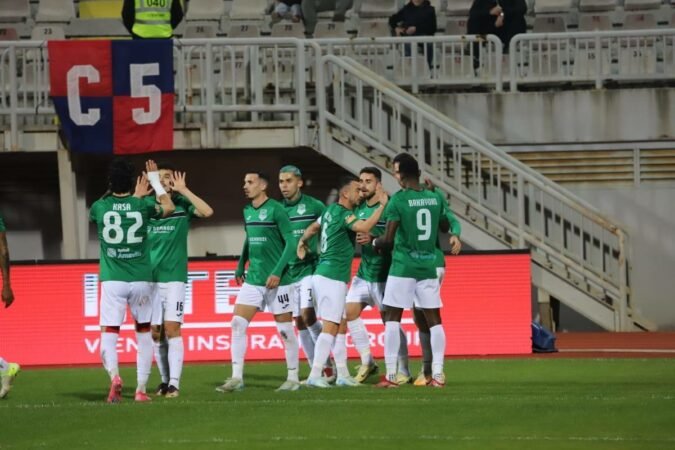 Rikthimi i Xhekson Kenios tek Egnatia? Lojtari i lirë shikon nga tribuna sfiden me Partizanin Rikthimi i Xhekson Kenios tek Egnatia? Lojtari i lirë shikon nga tribuna sfiden me Partizanin