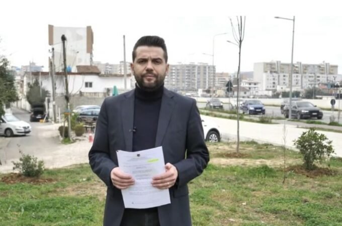 PD akuzon Bashkinë e Tiranës për mbylljen e rrugës “Alije Këlliçi” dhe izolimin e banorëve PD akuzon Bashkinë e Tiranës për mbylljen e rrugës “Alije Këlliçi” dhe izolimin e banorëve