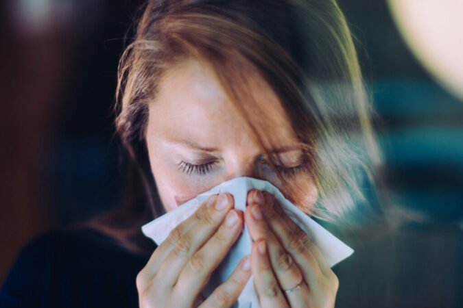 Virozat më agresive në janar, infeksionet respiratore në rritje mbi 40% Virozat më agresive në janar, infeksionet respiratore në rritje mbi 40%
