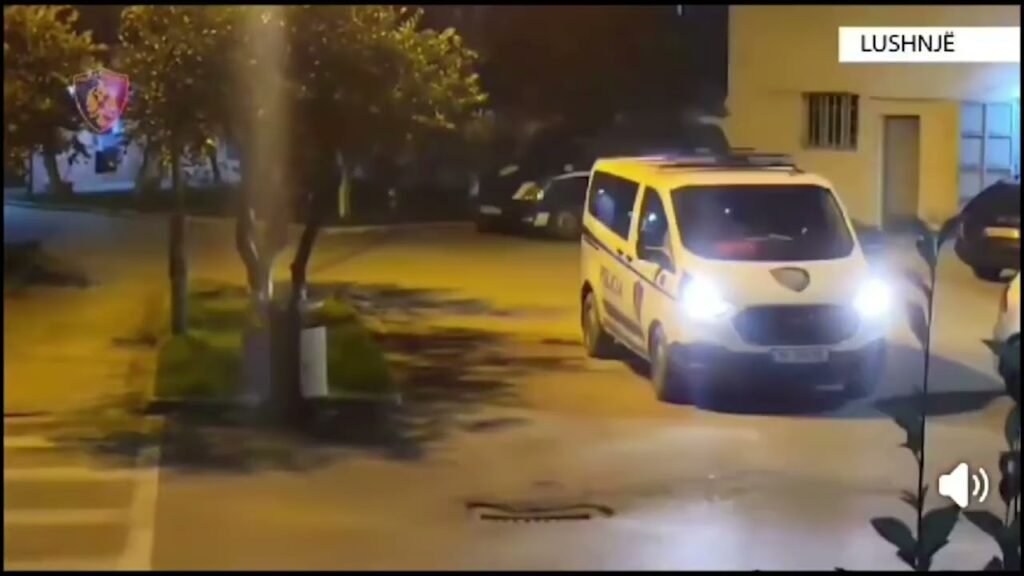 KRONIKË: PLAGOSI RËNDË ME MJET PRERËS NJË SHTETAS, ARRESTOHET NË FLAGRANCË 25 VJEÇARI KRONIKË: PLAGOSI RËNDË ME MJET PRERËS NJË SHTETAS, ARRESTOHET NË FLAGRANCË 25 VJEÇARI