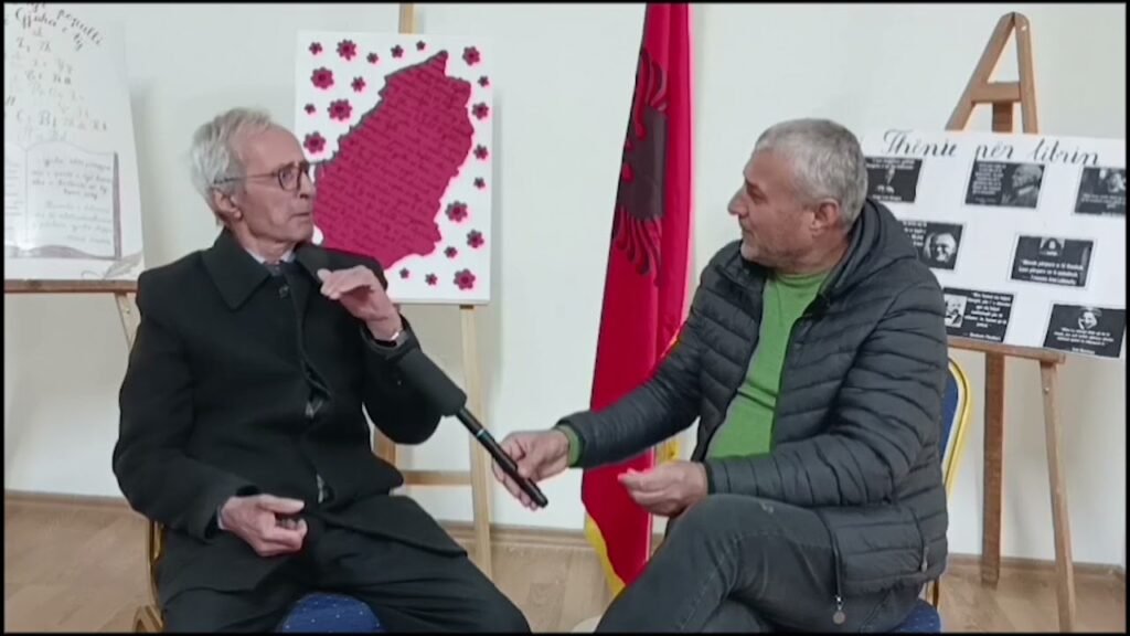 KRONIKË, PERSONAZHE NË FOKUS: TË FTUAR MËSUESIT XHEMAL NEZHA DHE SKËNDER GEGA KRONIKË, PERSONAZHE NË FOKUS: TË FTUAR MËSUESIT XHEMAL NEZHA DHE SKËNDER GEGA