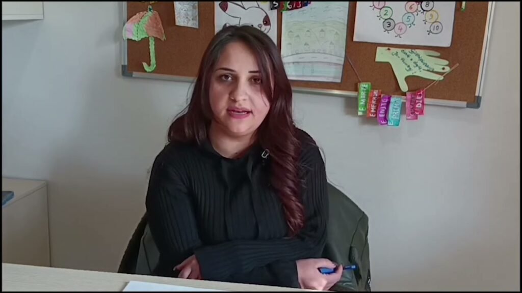 KRONIKË: PROBLEMATIKAT NË TË FOLUR, MJEKU LOGOPED: FALINI DASHURI DHE KOHË FËMIJËVE KRONIKË: PROBLEMATIKAT NË TË FOLUR, MJEKU LOGOPED: FALINI DASHURI DHE KOHË FËMIJËVE