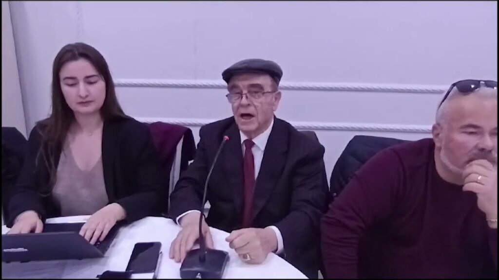 TE PERSEKUTUARIT ZHVILLOJNË KONFERENCAT E QARQEVE FIER E BERAT NË QYTETIN E LUSHNJES TE PERSEKUTUARIT ZHVILLOJNË KONFERENCAT E QARQEVE FIER E BERAT NË QYTETIN E LUSHNJES