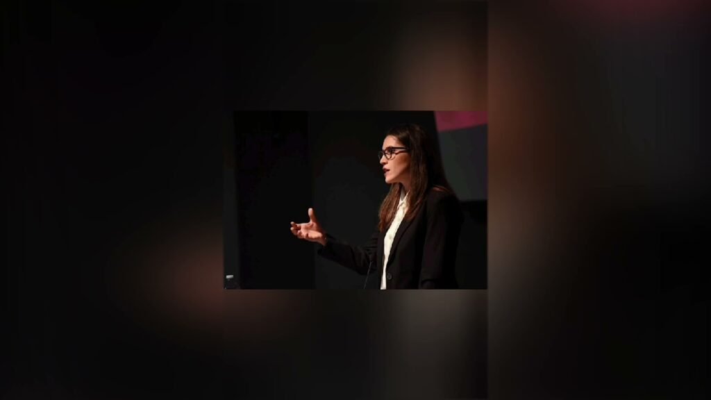 VOTA E EMIGRANTËVE, DEPUTETJA ILDA DHORI TAKIM NË ANCONA VOTA E EMIGRANTËVE, DEPUTETJA ILDA DHORI TAKIM NË ANCONA