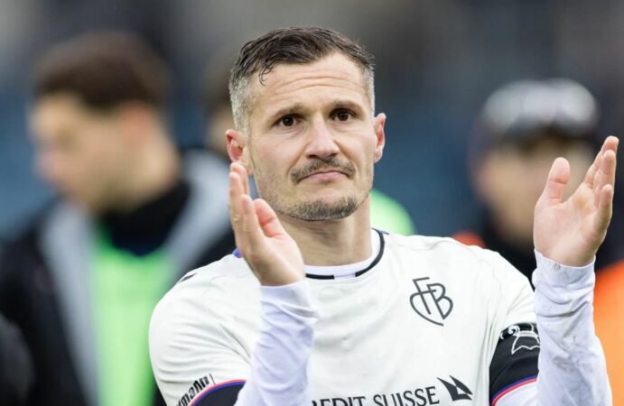 Taulant Xhaka i jep fund karrierës si futbollist Taulant Xhaka i jep fund karrierës si futbollist