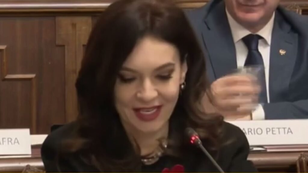 CUKALAT, RRUGA E SHKATËRRUAR VËSHTIRËSON JETËN E BANORËVE CUKALAT, RRUGA E SHKATËRRUAR VËSHTIRËSON JETËN E BANORËVE