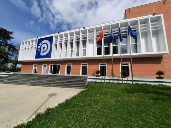 Partia Demokratike publikon Listat e Kandidatëve për deputetë në 12 qarqe