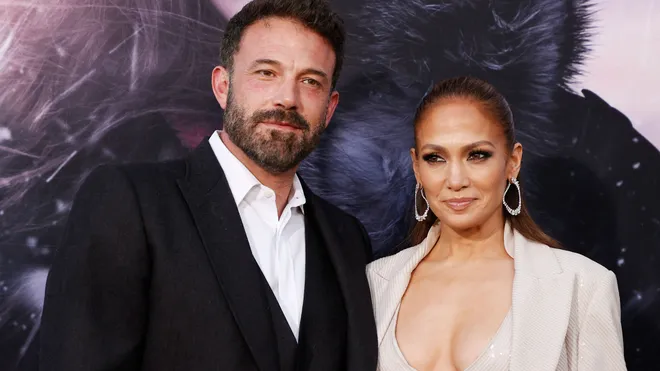 Ben Affleck thyen heshtjen për ndarjen nga Jennifer Lopez Ben Affleck thyen heshtjen për ndarjen nga Jennifer Lopez