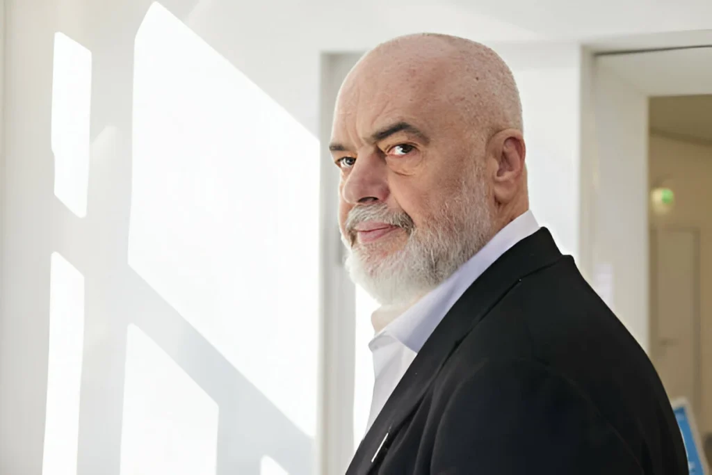 Rama shpall “Rilindjen Urbane 2.0” nga Thethi pas shembjes së ndërtimeve Rama shpall “Rilindjen Urbane 2.0” nga Thethi pas shembjes së ndërtimeve