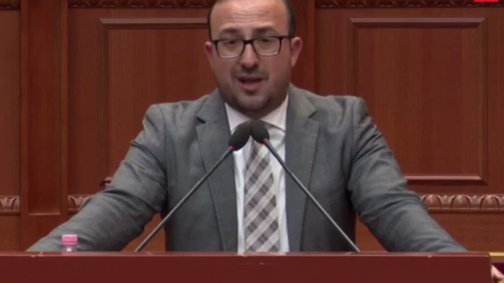 KORRESHI “IA PLAS” NË KUVEND: LUSHNJA VJEN SI ERA E PORDHËS SË PLEVITOSUR! KORRESHI “IA PLAS” NË KUVEND: LUSHNJA VJEN SI ERA E PORDHËS SË PLEVITOSUR!