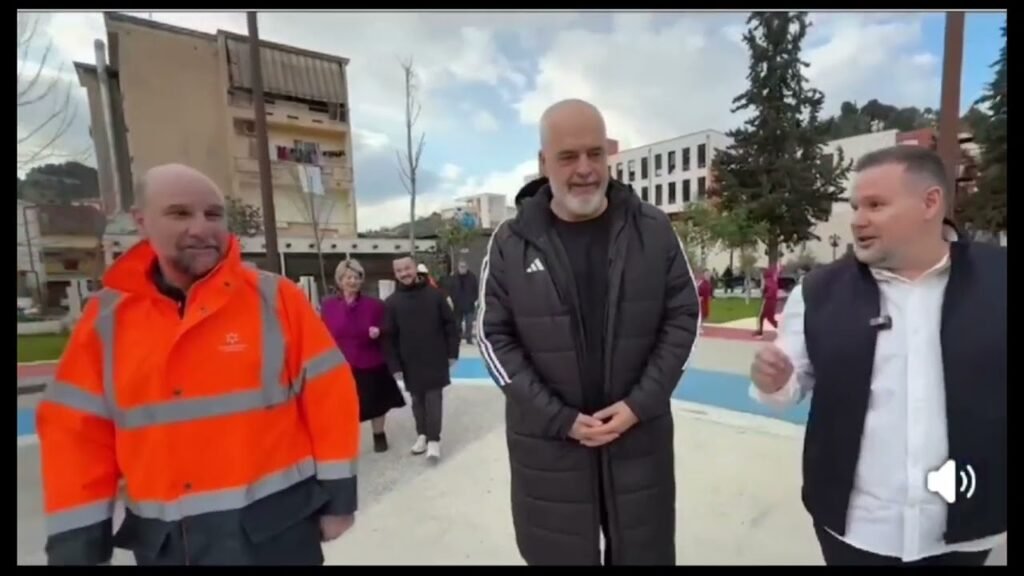 KRYEMINISTRI EDI RAMA TAKIM ME KANDIDATËT E QARKUT BERAT KRYEMINISTRI EDI RAMA TAKIM ME KANDIDATËT E QARKUT BERAT