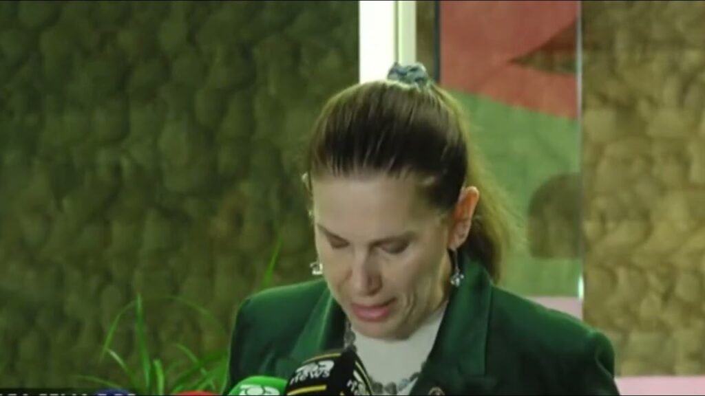 MIRELA KUMBARO PUBLIKON EMRAT E KANDIDATËVE TË PS PËR QARKUN E GJIROKASTRËS MIRELA KUMBARO PUBLIKON EMRAT E KANDIDATËVE TË PS PËR QARKUN E GJIROKASTRËS