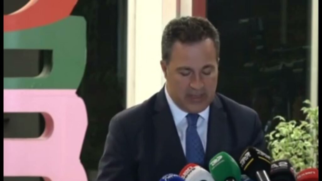 PELESHI PREZANTON LISTËN E KANDIDATËVE TË PS PËR QARKUN E KORÇËS PELESHI PREZANTON LISTËN E KANDIDATËVE TË PS PËR QARKUN E KORÇËS