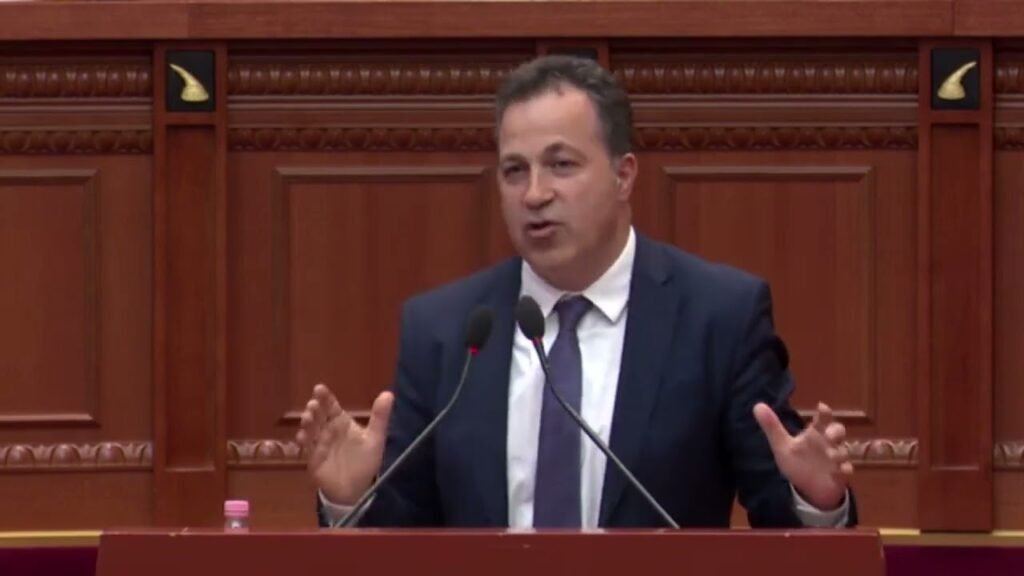 PELESHI SFIDON OPOZITËN: MË 11 MAJ TË MOS KETË PËRLESHJE, POR TË PRANOHET FITORJA PELESHI SFIDON OPOZITËN: MË 11 MAJ TË MOS KETË PËRLESHJE, POR TË PRANOHET FITORJA