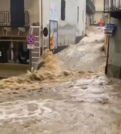 Stuhitë godasin veriperëndimin e Italisë, moti i keq shkakton kaos në disa zona Stuhitë godasin veriperëndimin e Italisë, moti i keq shkakton kaos në disa zona