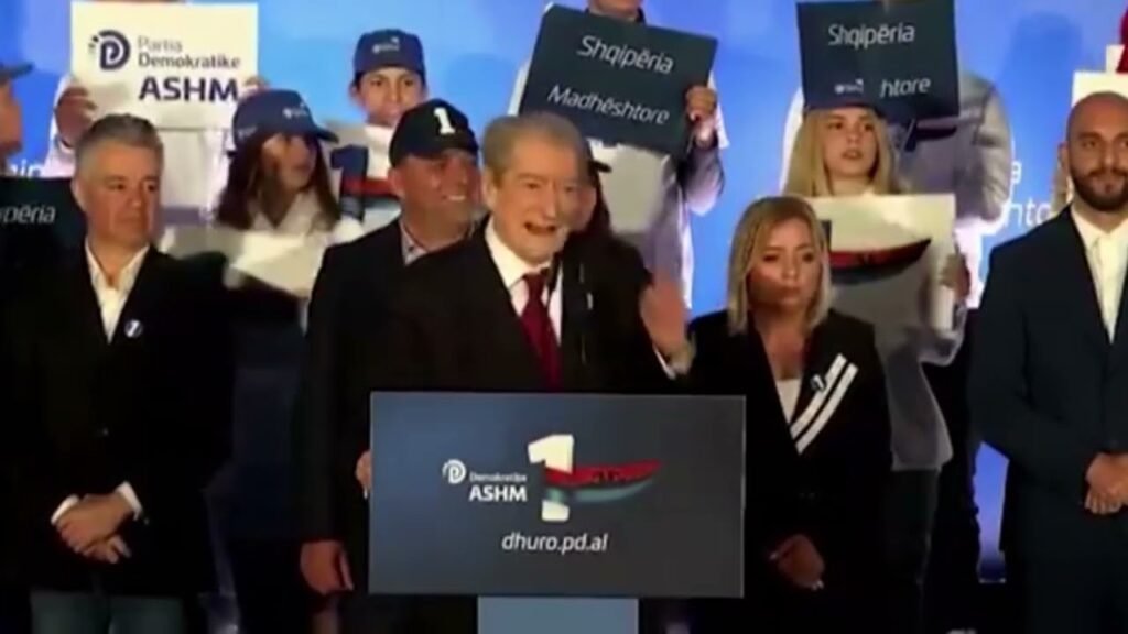 BERISHA: ME 11 MAJ VJEN NDRYSHIMI DHE NDARJA NGA NJË E KEQE BERISHA: ME 11 MAJ VJEN NDRYSHIMI DHE NDARJA NGA NJË E KEQE