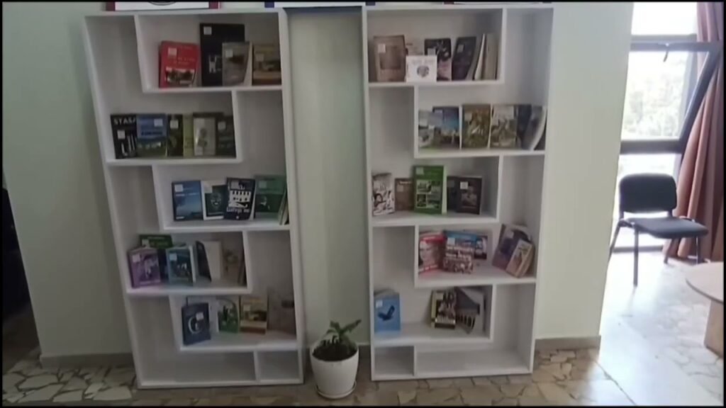DITA BOTËRORE E LIBRIT DITA BOTËRORE E LIBRIT