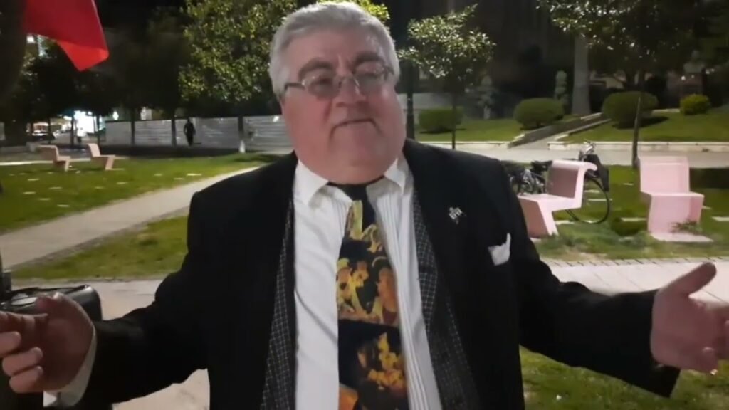 KËNGETARI GËZIM XHAXHAI NJË KONCERT NË NDER TË VAÇE ZELËS