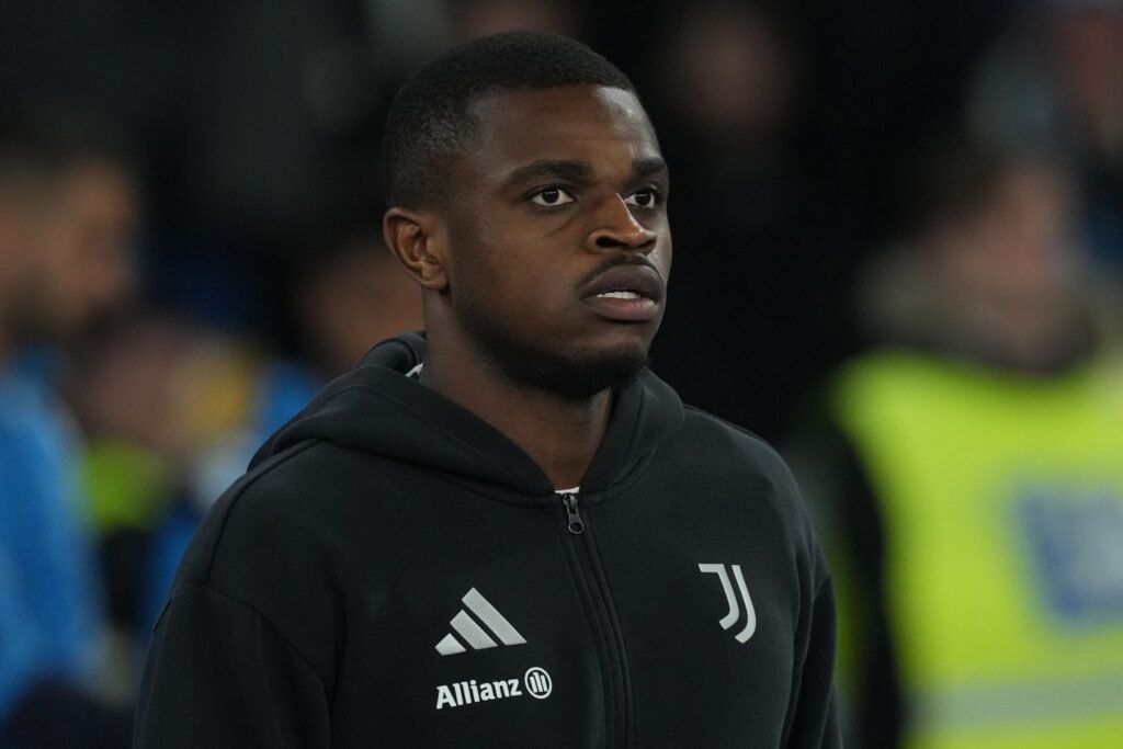 Juventus dhe Kalulu reflektojnë mbi barazimin ndaj Romës, shikojnë përpara me optimizëm Juventus dhe Kalulu reflektojnë mbi barazimin ndaj Romës, shikojnë përpara me optimizëm