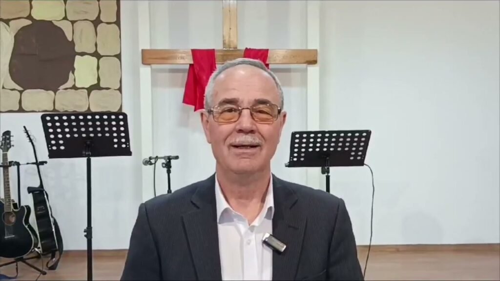 LUSHNJE: BESIMTARËT E KRISHTERË FESTOJNË PASHKËT