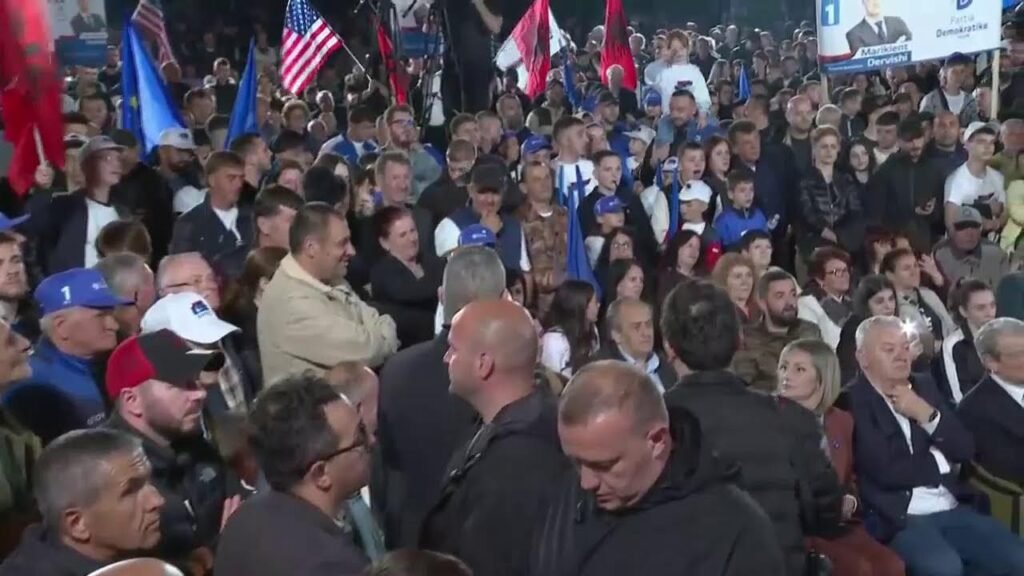 LIVE Sali Berisha/ Prezantimi i kandidatëve të ‘PD-Aleanca për Shqipërinë Madhështore’, në qytetin e Gjirokastrës.