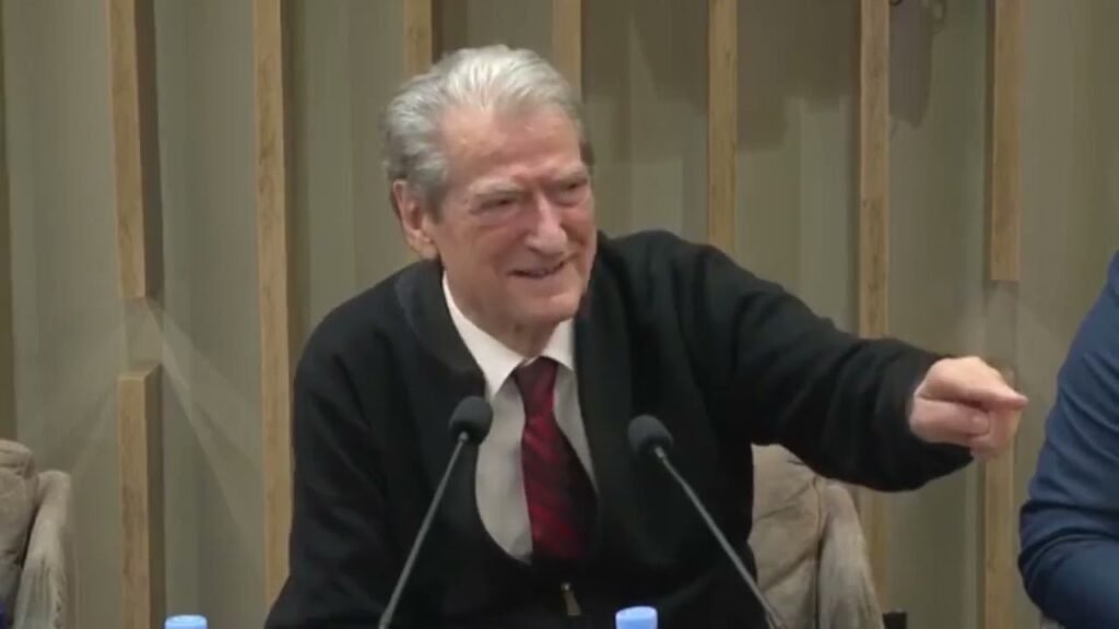BERISHA: RAMA KONVERTON PARATË E VJEDHURA NË VOTA BERISHA: RAMA KONVERTON PARATË E VJEDHURA NË VOTA