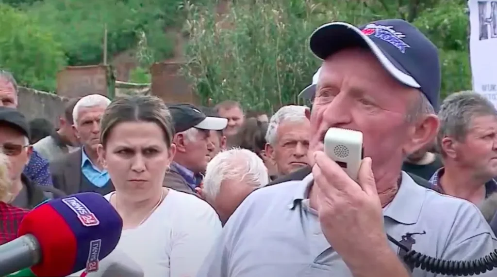 Protesta e banorëve të Hotolishtit: Mungesa e reagimit nga ministrja Balluku dhe kërkesa për alternativë të sigurtë për rrugën