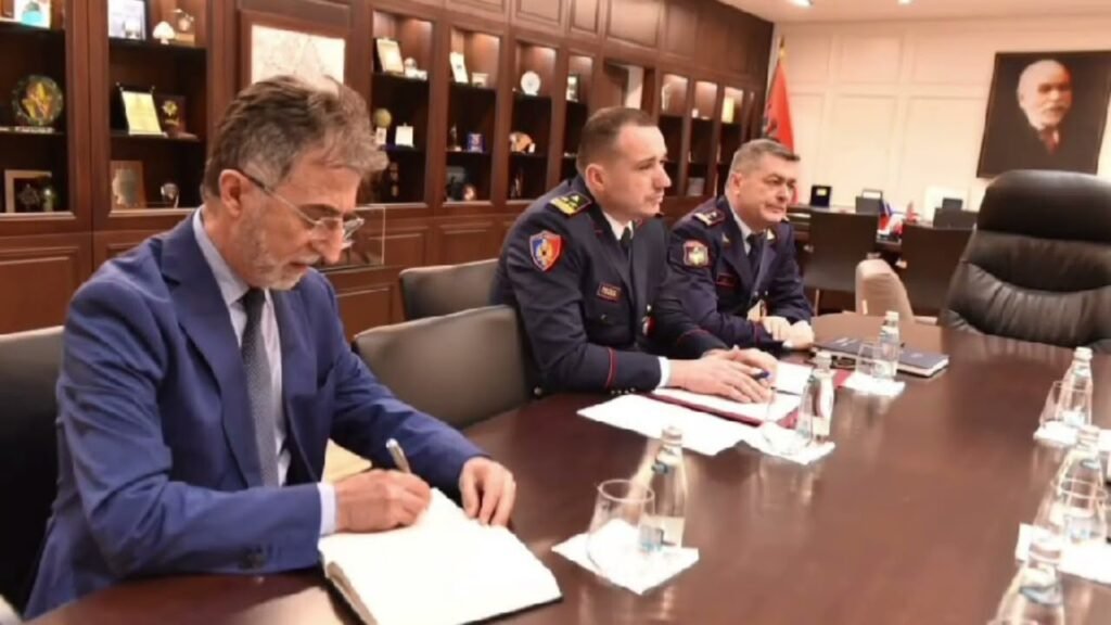 ILIR PRODA PRET KËSHILLIN E PRINDËRVE TË TIRANËS ILIR PRODA PRET KËSHILLIN E PRINDËRVE TË TIRANËS