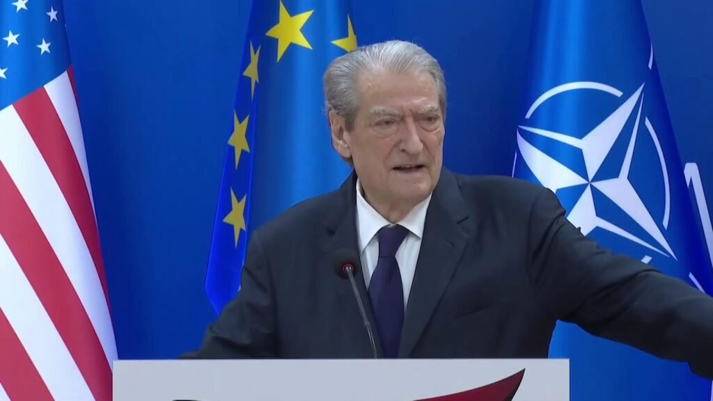 Kryetari i PD, Prof. Dr. Sali Berisha LIVE, konferencë me gazetarët në sallën “Azem Hajdari”, selia e PD, për zgjedhjet Kryetari i PD, Prof. Dr. Sali Berisha LIVE, konferencë me gazetarët në sallën “Azem Hajdari”, selia e PD, për zgjedhjet