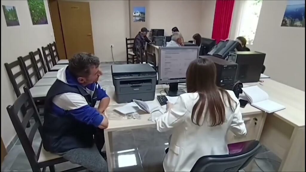 NAFTË PA TAKSA PËR FERMERËT, QEVERIA THJESHTON APLIKIMIN DERI MË 30 MAJ NAFTË PA TAKSA PËR FERMERËT, QEVERIA THJESHTON APLIKIMIN DERI MË 30 MAJ