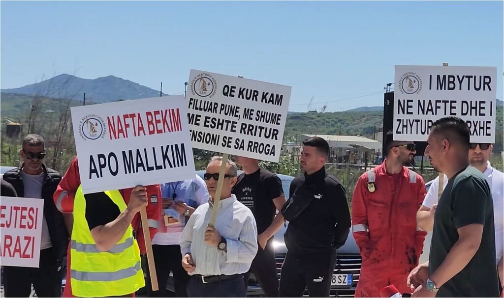 Protesta e punonjësve të Bankers Petroleum: Kërkesa për drejtësi dhe ndalimin e abuzimeve Protesta e punonjësve të Bankers Petroleum: Kërkesa për drejtësi dhe ndalimin e abuzimeve