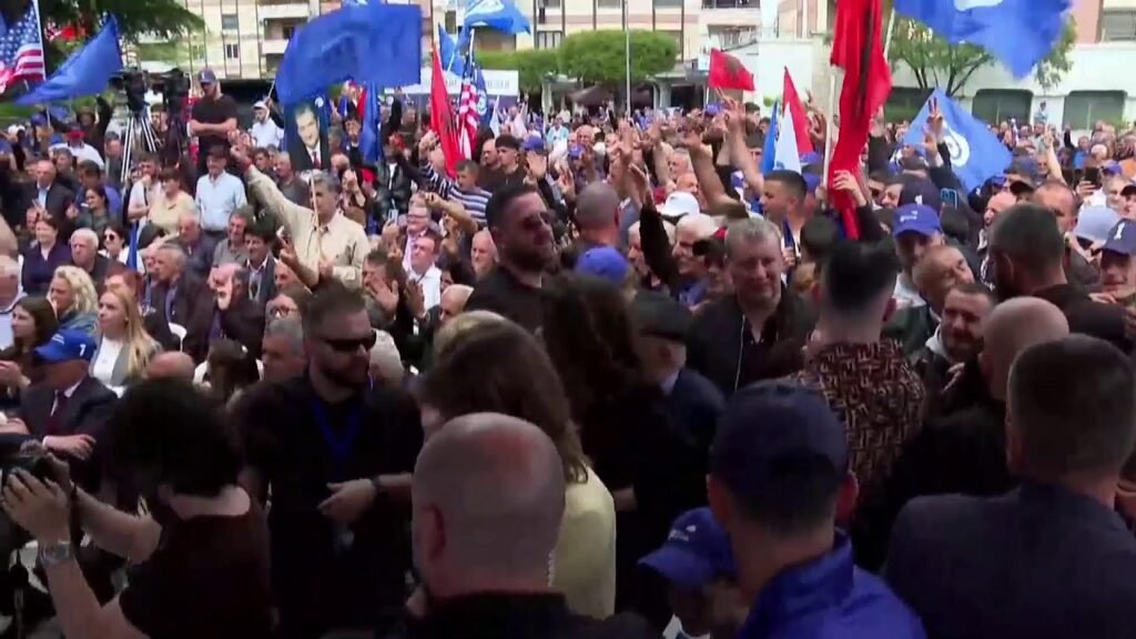 LIVE: Takim përmbyllës të fushatës elektorale për ”PD-ASHM” në Burrel.