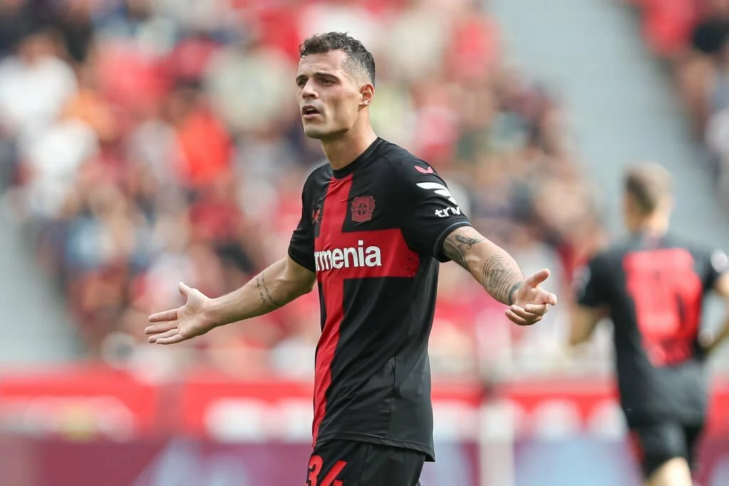 Transferimi i Granit Xhakës te Milani përplaset te shifrat mes klubeve Transferimi i Granit Xhakës te Milani përplaset te shifrat mes klubeve