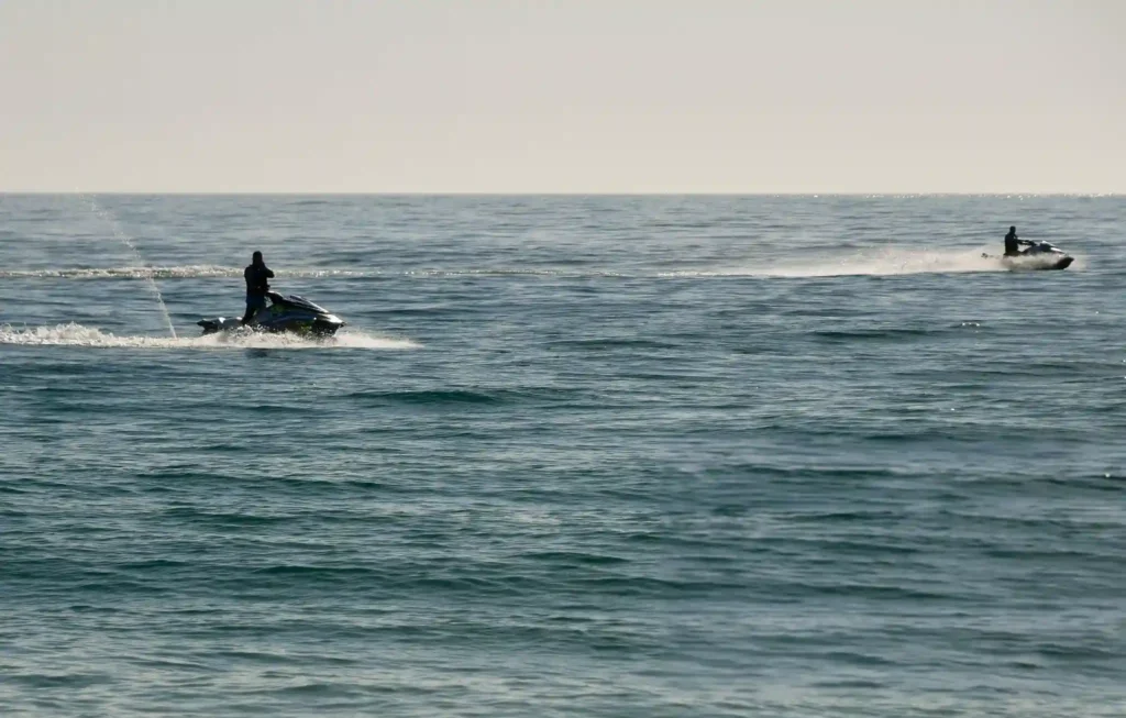 Turist belg në gjendje kritike pas aksidentit me Jet Ski në bregdetin e Durrësit Turist belg në gjendje kritike pas aksidentit me Jet Ski në bregdetin e Durrësit