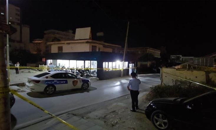 Shpërthimi në Vlorë, hetime dhe pasiguri për autorët e vendosjes së tritolit Shpërthimi në Vlorë, hetime dhe pasiguri për autorët e vendosjes së tritolit