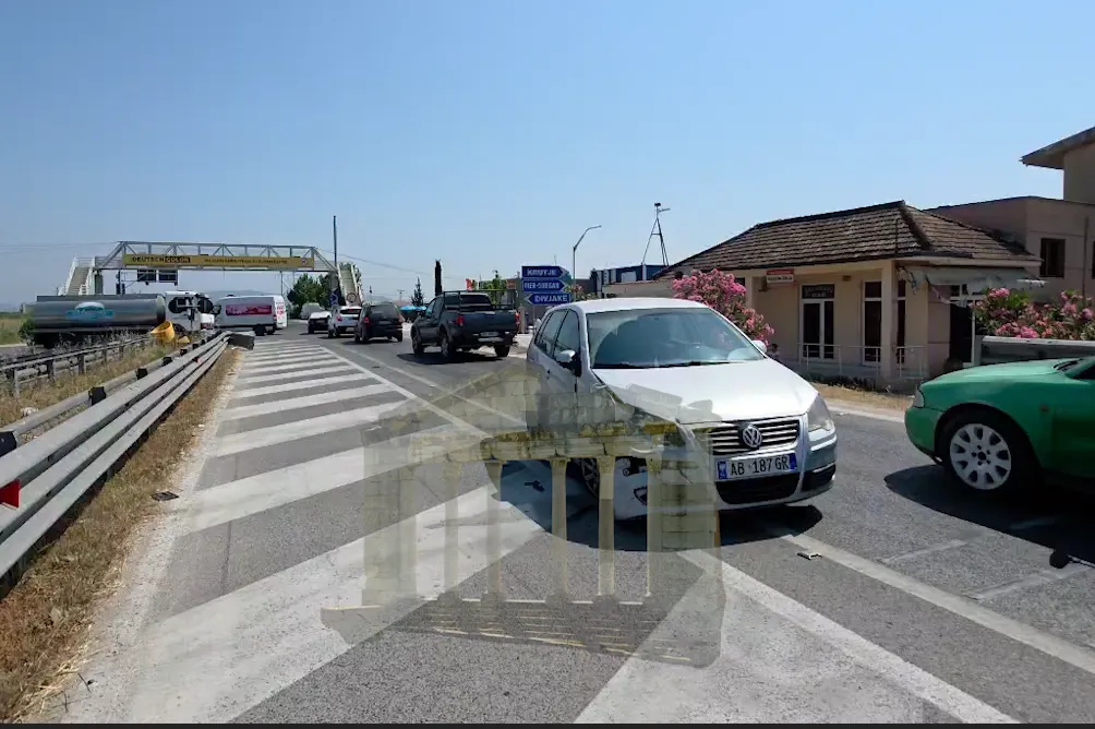 VIDEO/ Përplasje mes dy automjeteve në aksin Lushnje–Fier, dyshohet për shpejtësi mbi normë VIDEO/ Përplasje mes dy automjeteve në aksin Lushnje–Fier, dyshohet për shpejtësi mbi normë